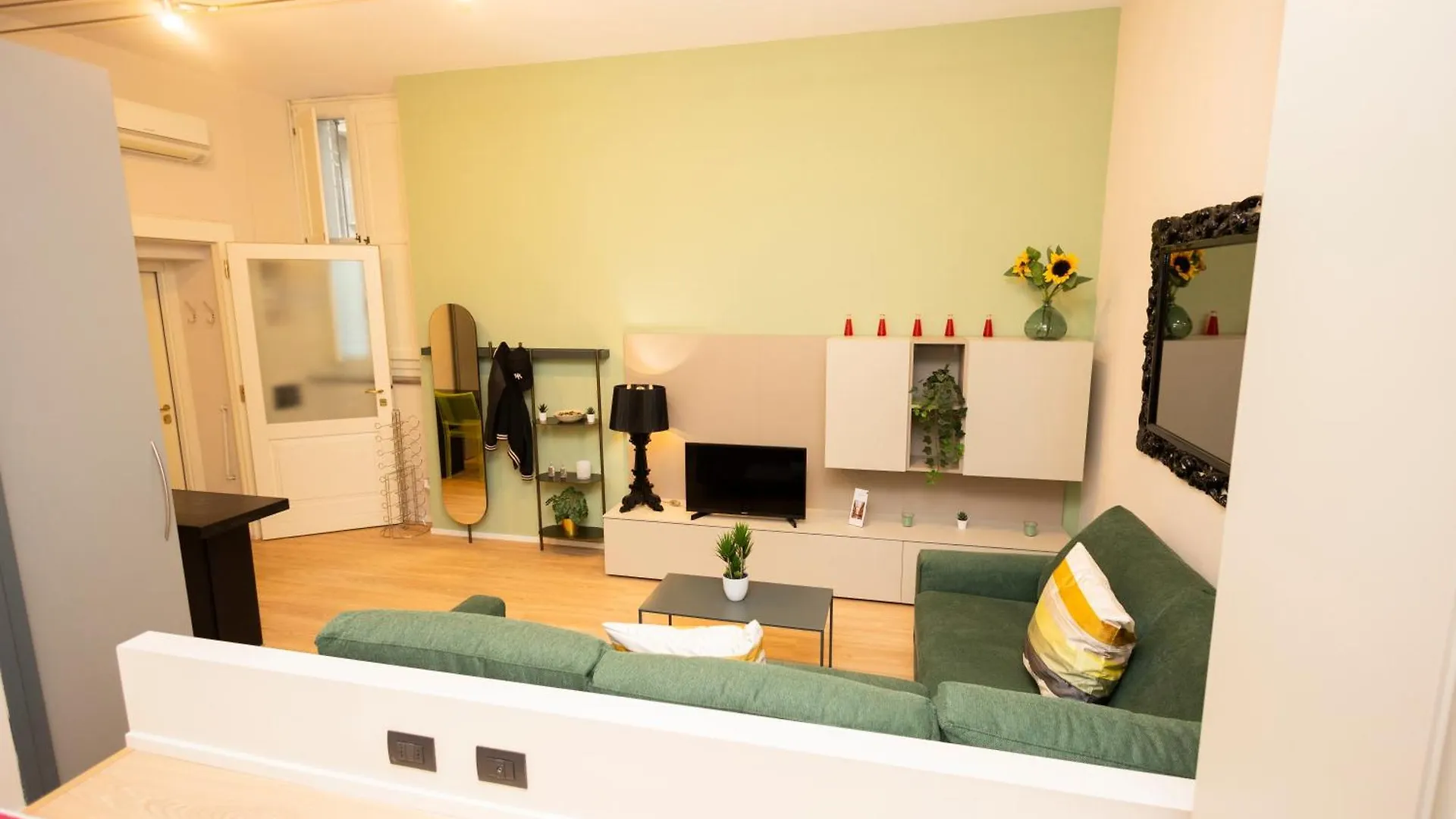 מילאנו Arco Della Pace Urban Suite 0*,